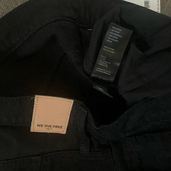 We The Free CRVY Straight Shooter Jean in Saturated Black - Size 30 - NWT - Picture 11 of 13